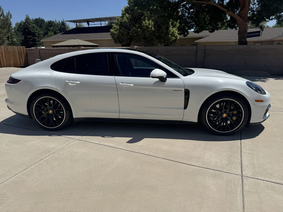 2018 Porsche 971 Panamera - Image 7 of 31