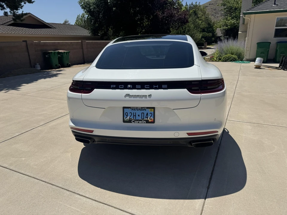 2018 Porsche 971 Panamera - Image 11 of 31