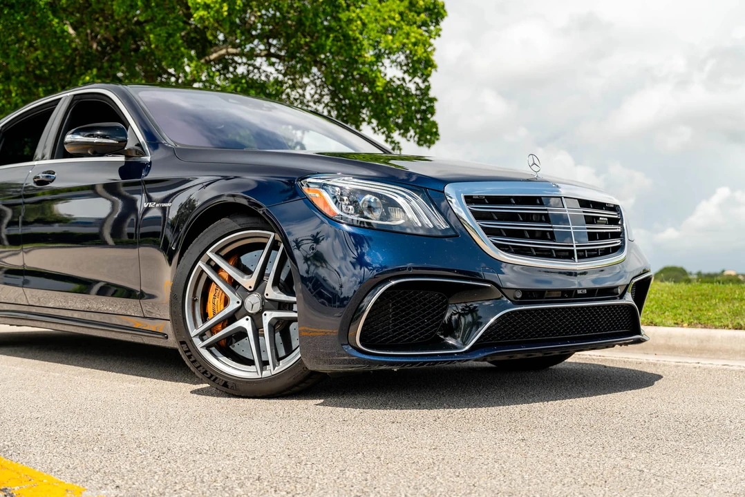 2020 Mercedes-Benz W222 S 63 & S 65 AMG - Image 17 of 31
