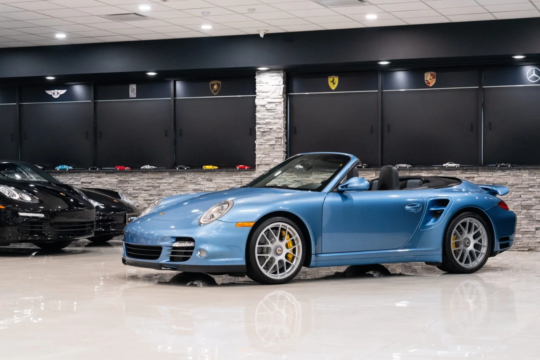 2011 Porsche 997 Turbo S - Image 18 of 31