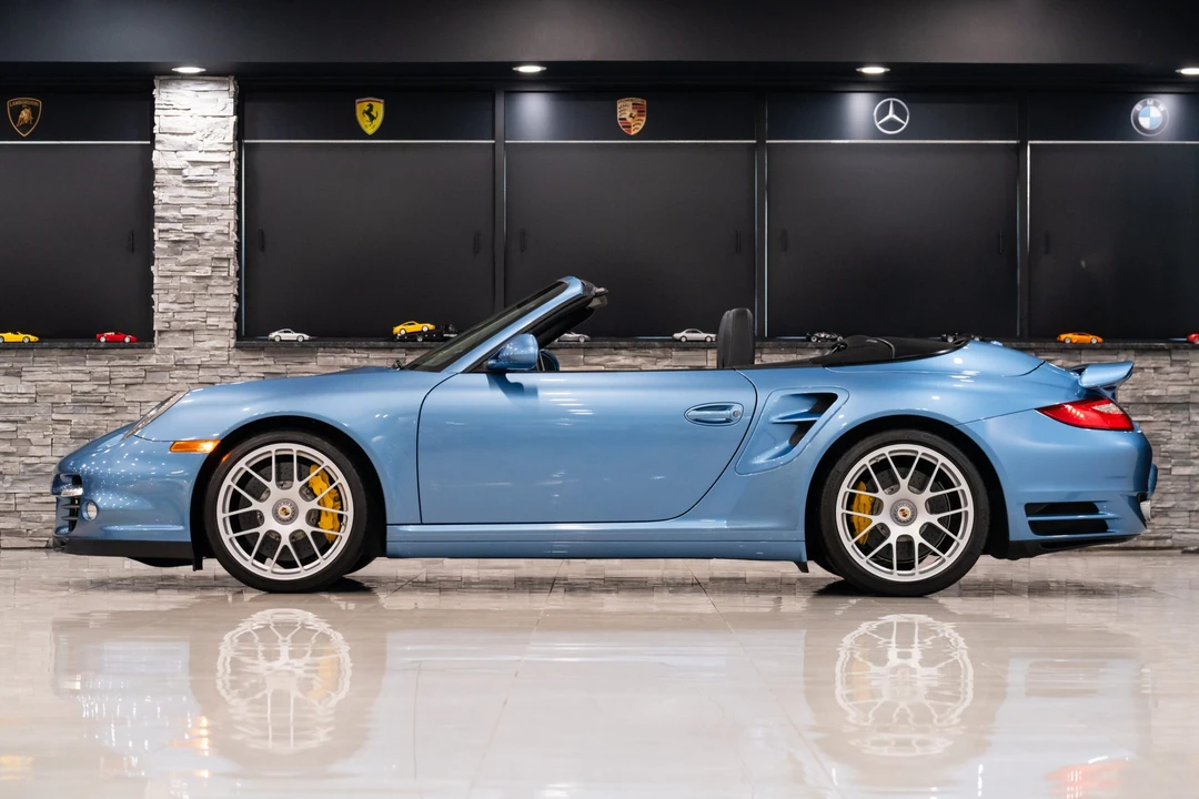 2011 Porsche 997 Turbo S - Image 21 of 31