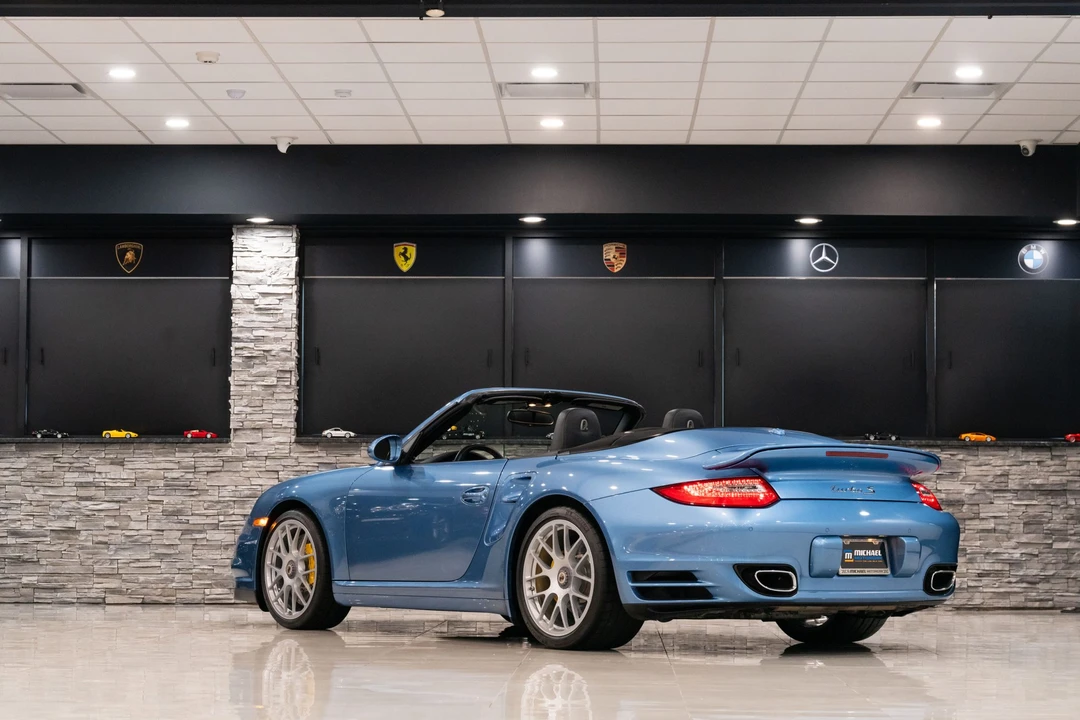 2011 Porsche 997 Turbo S - Image 24 of 31