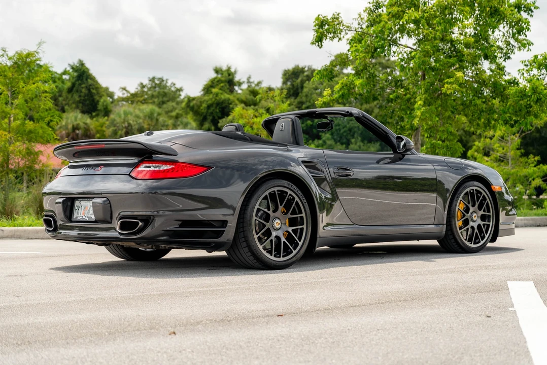 2011 Porsche 997 Turbo S - Image 11 of 31