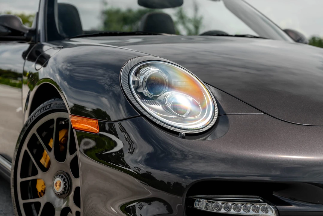 2011 Porsche 997 Turbo S - Image 23 of 31