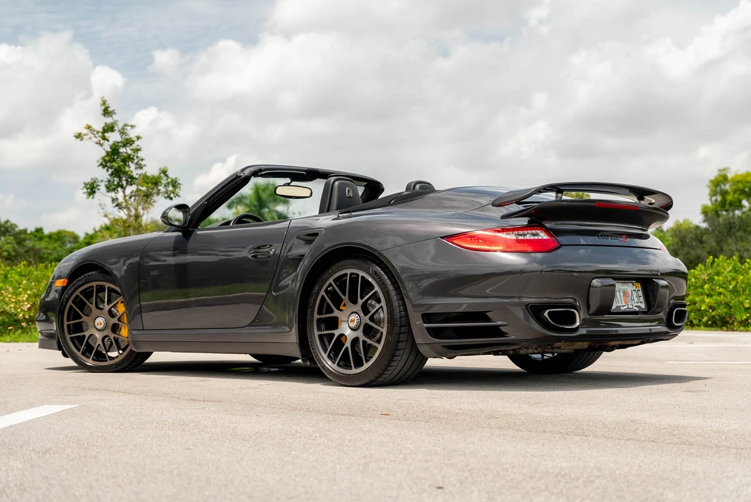 2011 Porsche 997 Turbo S - Image 15 of 31