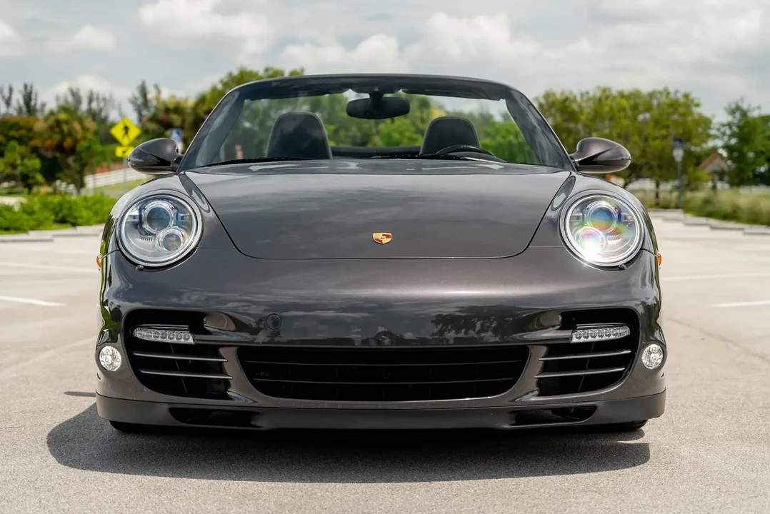 2011 Porsche 997 Turbo S - Image 19 of 31