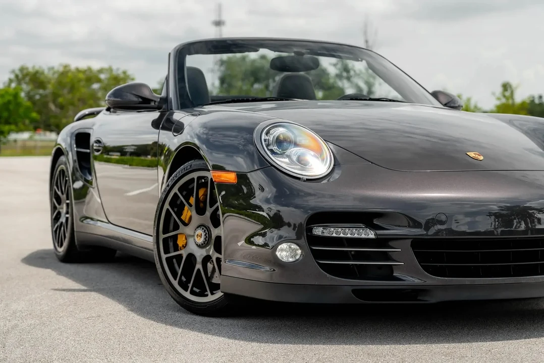 2011 Porsche 997 Turbo S - Image 21 of 31