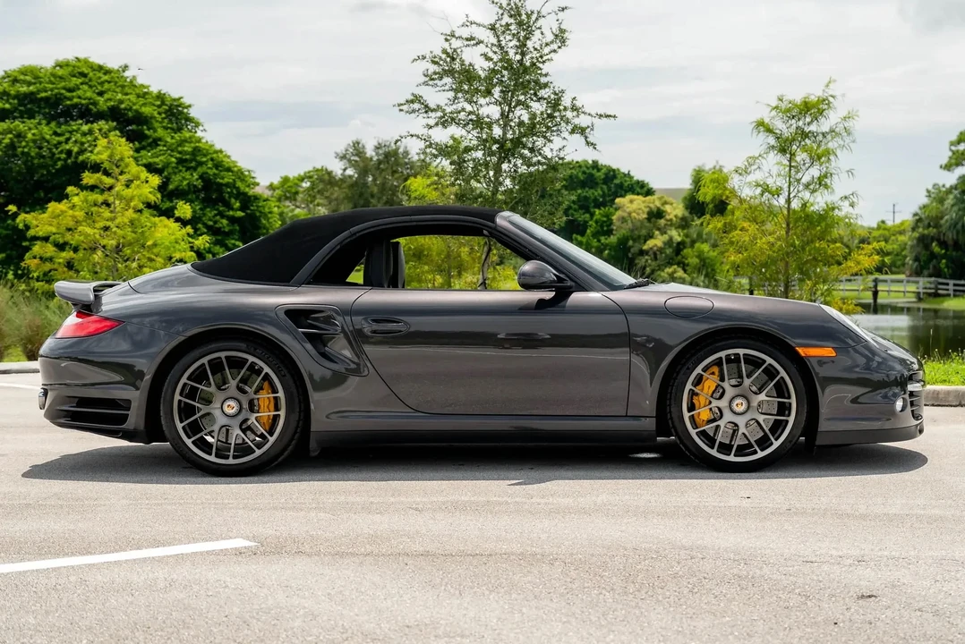 2011 Porsche 997 Turbo S - Image 7 of 31