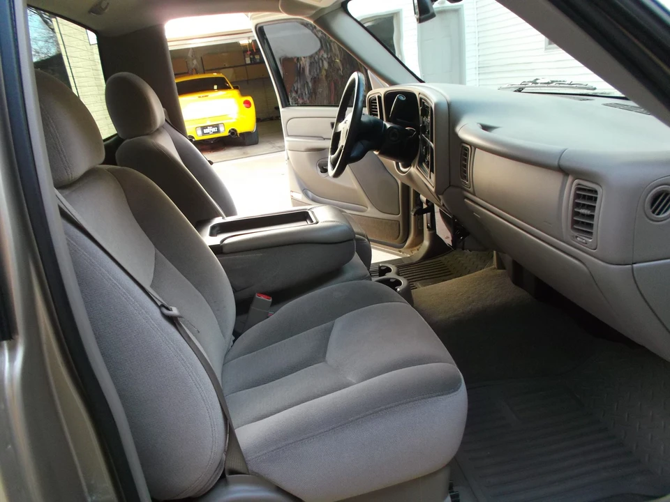 2005 GMC Sierra 2nd Gen - Image 28 of 31