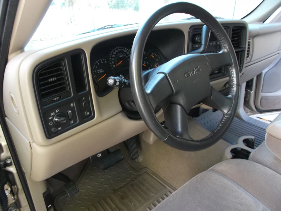 2005 GMC Sierra 2nd Gen - Image 22 of 31