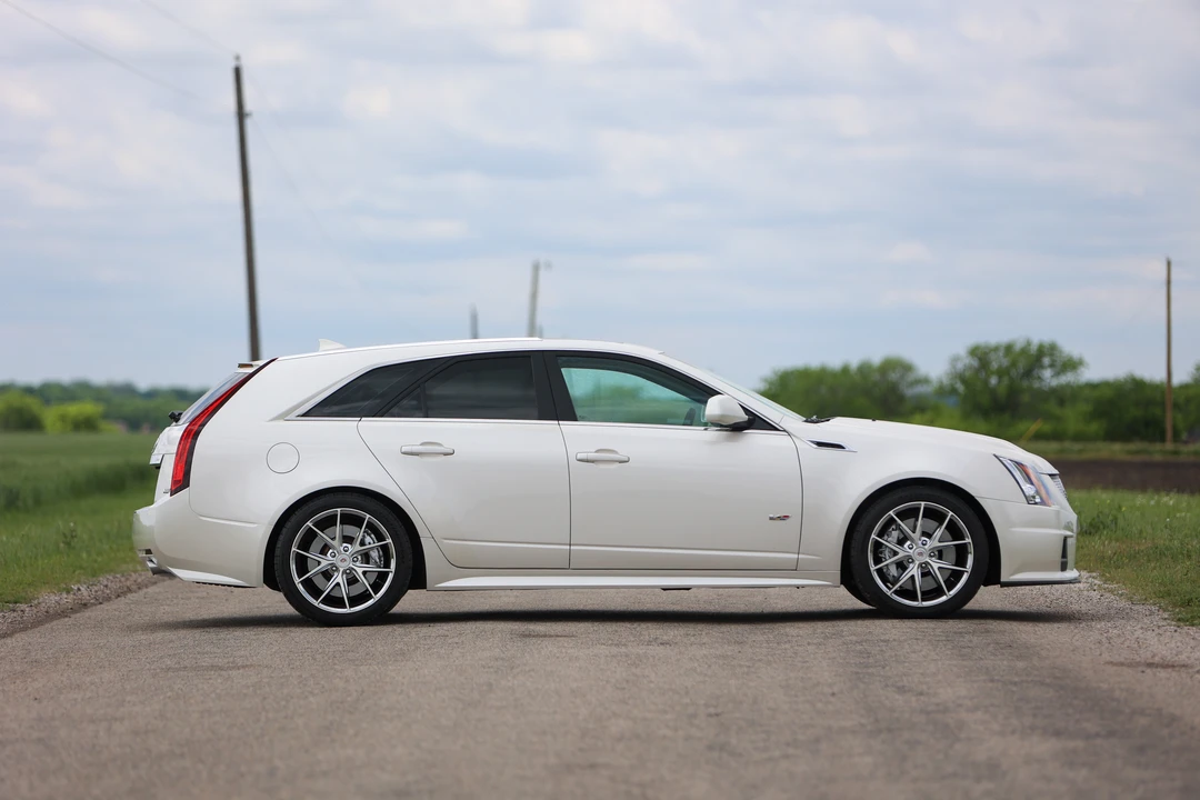 2011 Cadillac CTS-V 2nd Gen - Image 5 of 31