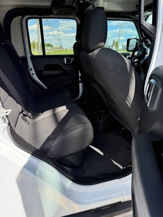 2023 Jeep JT Gladiator - Image 8 of 10