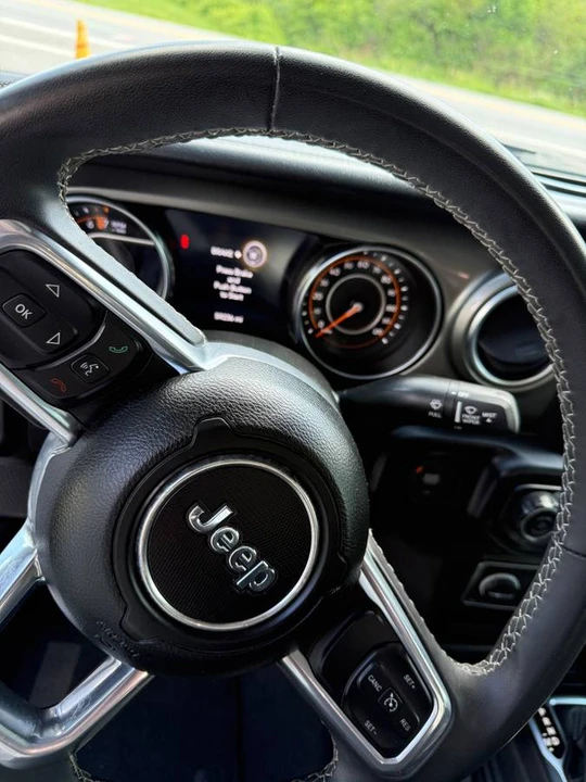 2023 Jeep JT Gladiator - Image 10 of 10