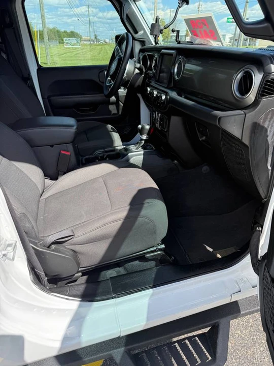 2023 Jeep JT Gladiator - Image 7 of 10