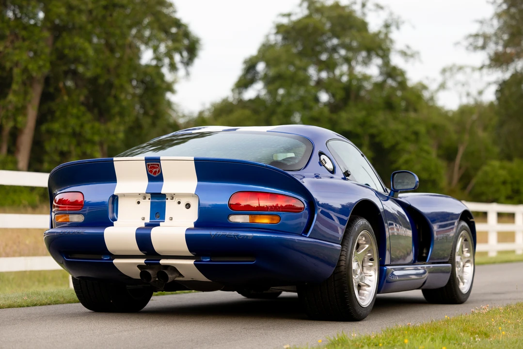1996 Dodge Viper GTS 2nd Gen - Image 14 of 31