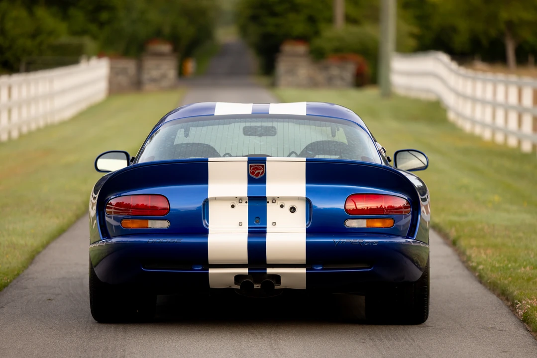1996 Dodge Viper GTS 2nd Gen - Image 16 of 31