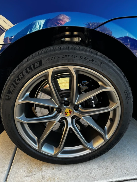 2023 Porsche Macan GTS - Image 17 of 24