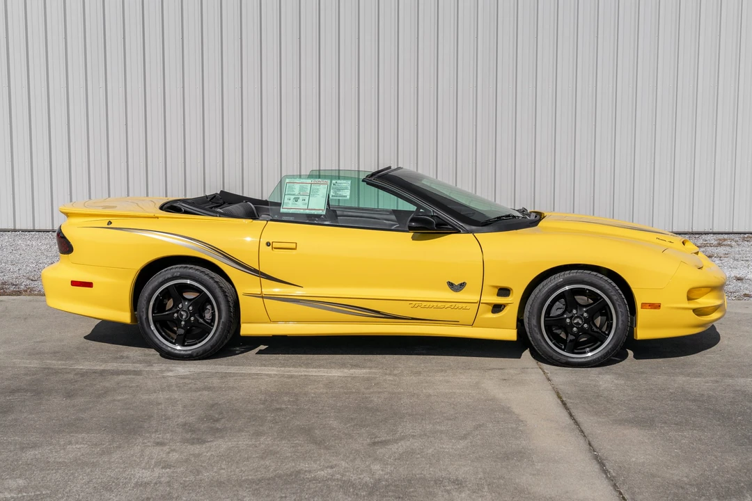2002 Pontiac Firebird Trans Am 4th Gen - Image 13 of 31