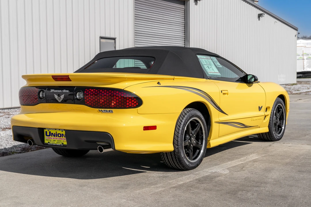 2002 Pontiac Firebird Trans Am 4th Gen - Image 9 of 31