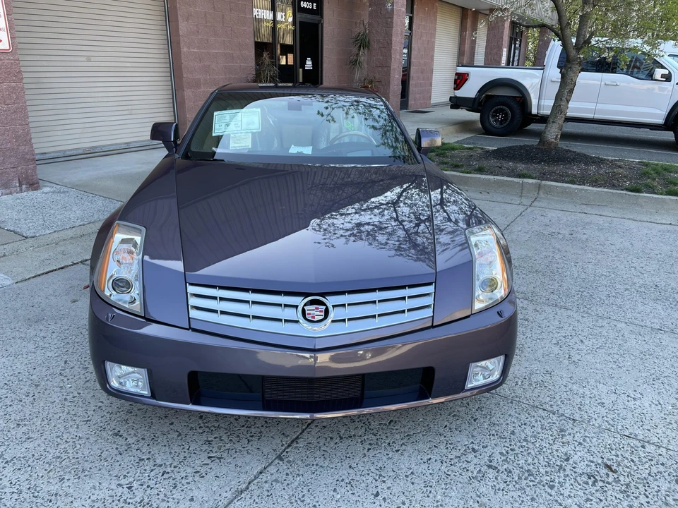 2004 Cadillac XLR - Image 28 of 31