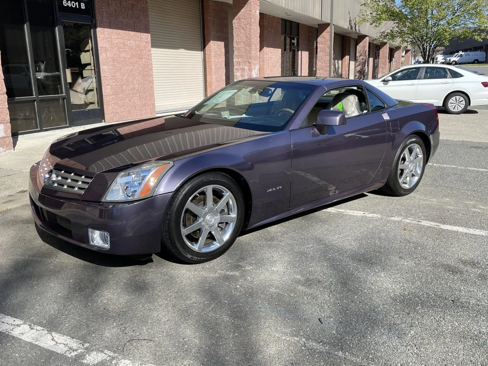 2004 Cadillac XLR - Image 5 of 31