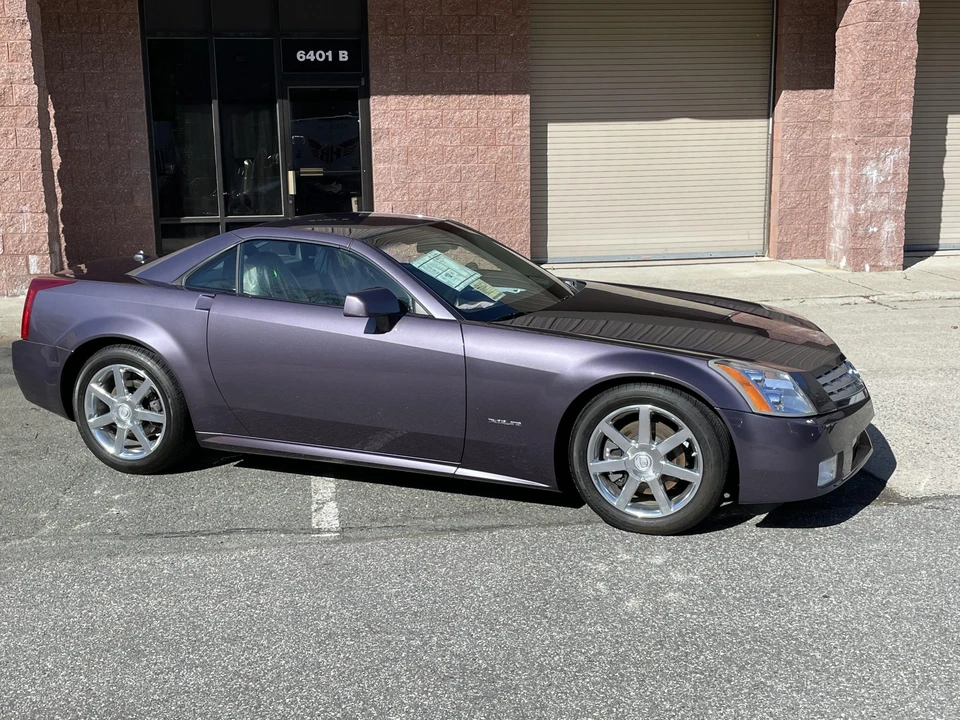 2004 Cadillac XLR - Image 23 of 31