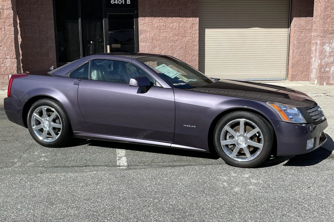 2004 Cadillac XLR - Image 21 of 31