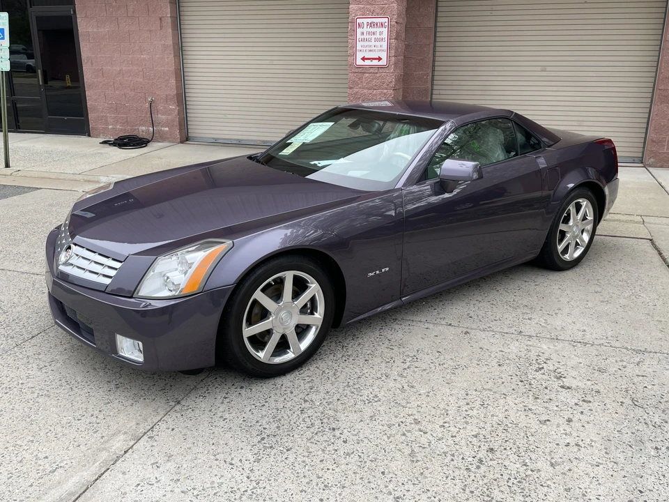 2004 Cadillac XLR - Image 2 of 31