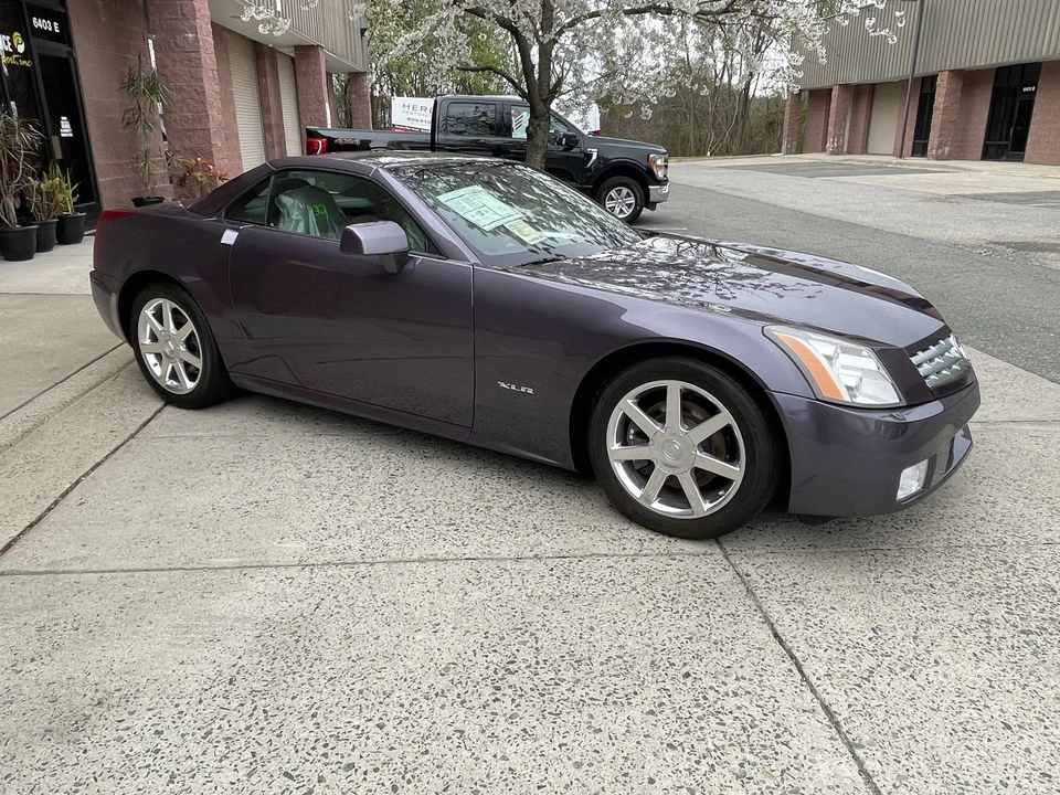 2004 Cadillac XLR - Image 22 of 31