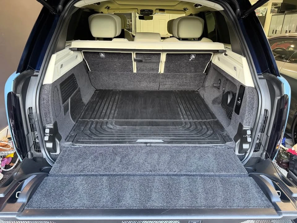 2023 Land Rover Range Rover L460 - Image 9 of 10