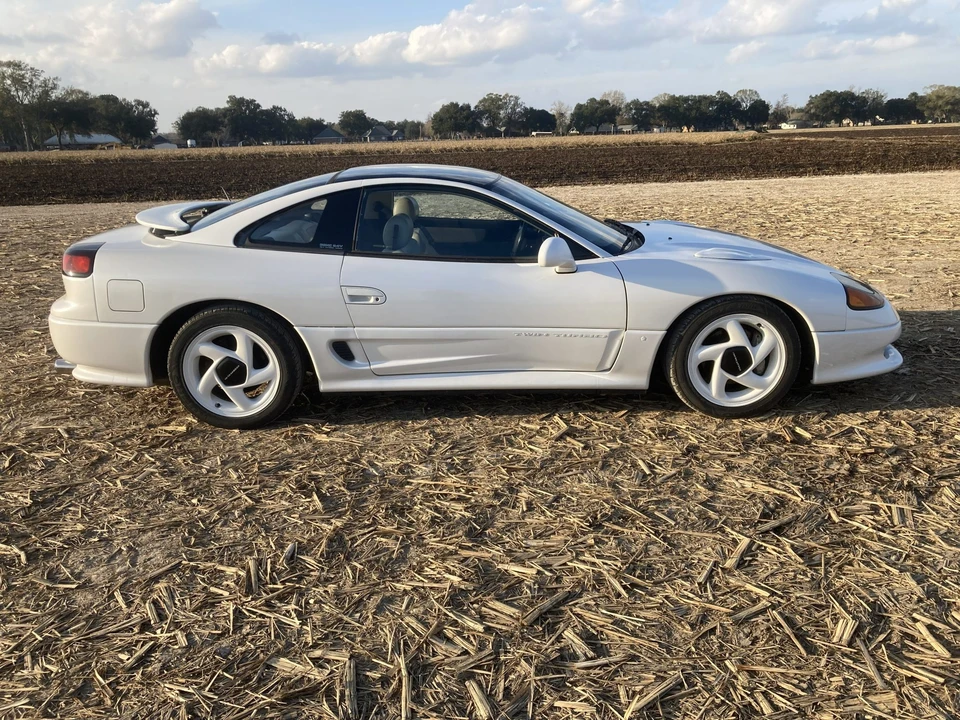 1991 Dodge Stealth - Image 9 of 31