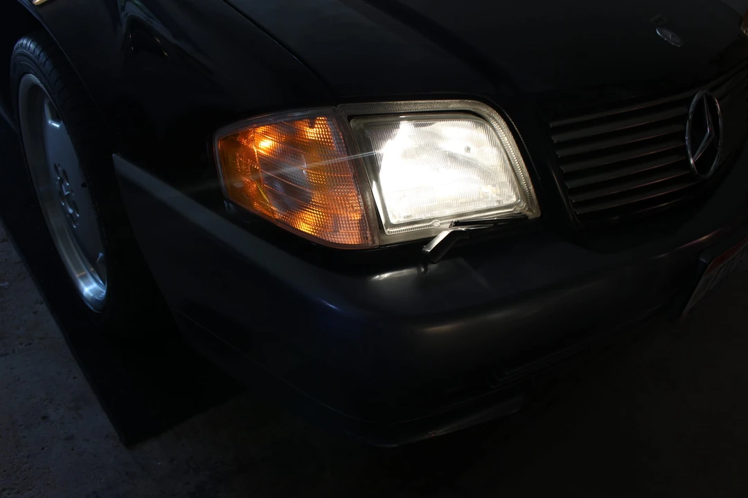 1995 Mercedes-Benz R129 SL-Class - Image 29 of 31