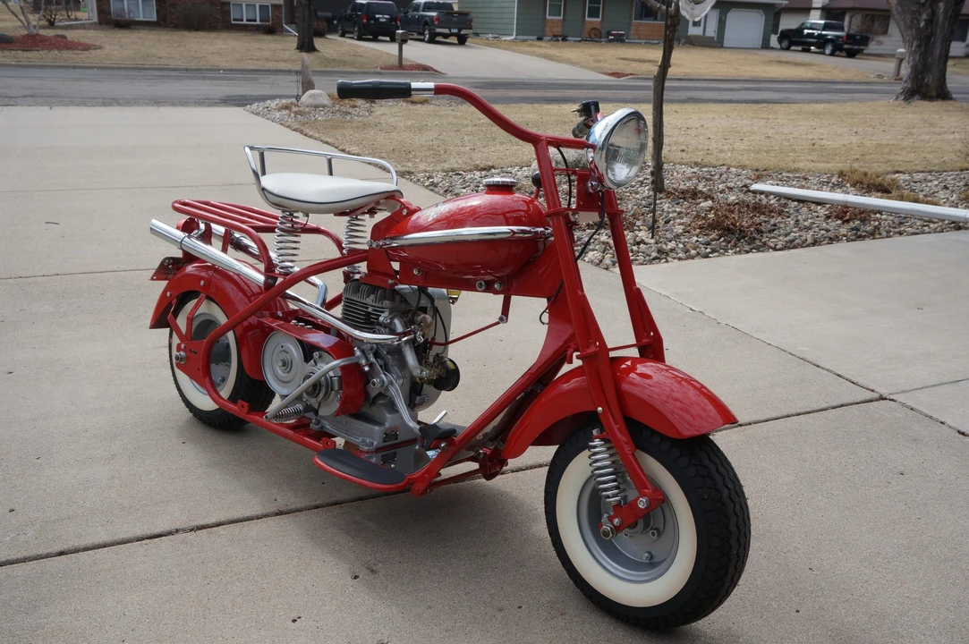 1952 Cushman Eagle - Image 11 of 31
