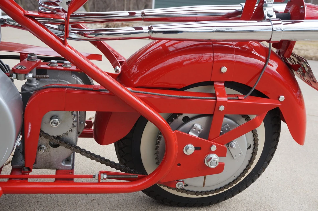 1952 Cushman Eagle - Image 22 of 31