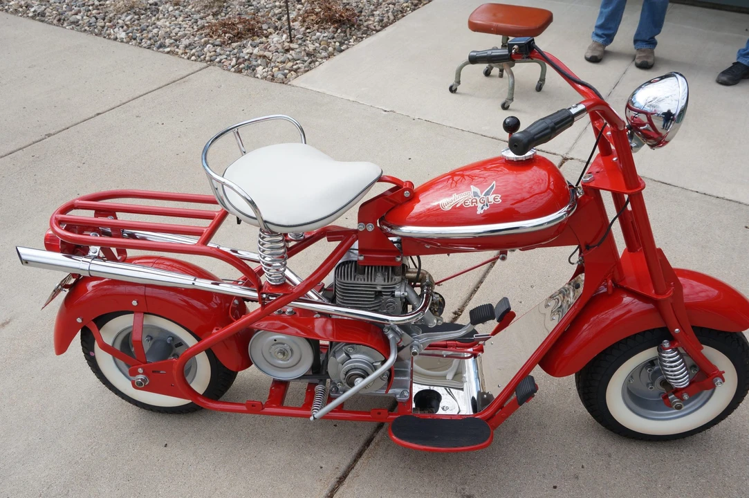 1952 Cushman Eagle - Image 10 of 31