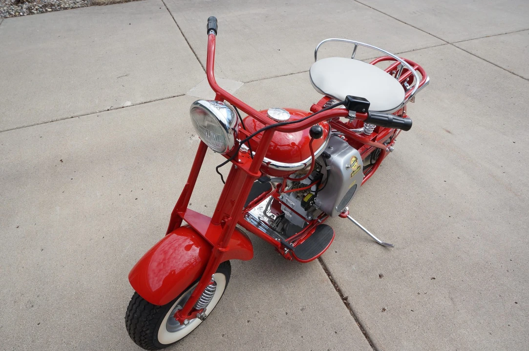 1952 Cushman Eagle - Image 2 of 31