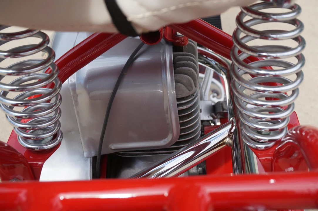 1952 Cushman Eagle - Image 25 of 31