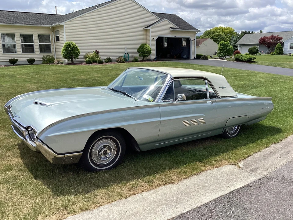 1963 Ford Thunderbird 3rd Gen - Image 16 of 31