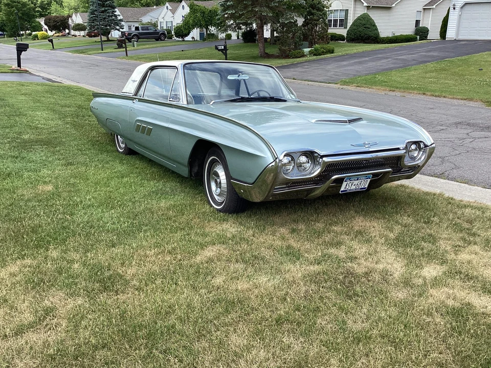 1963 Ford Thunderbird 3rd Gen - Image 2 of 31