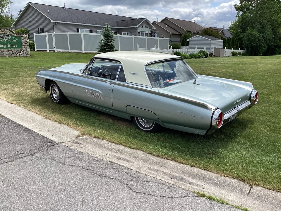 1963 Ford Thunderbird 3rd Gen - Image 12 of 31