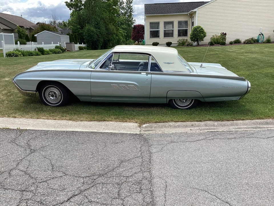 1963 Ford Thunderbird 3rd Gen - Image 14 of 31
