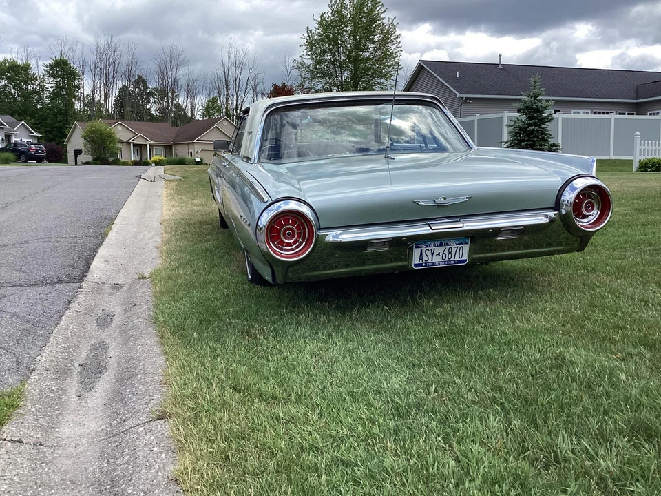 1963 Ford Thunderbird 3rd Gen - Image 10 of 31