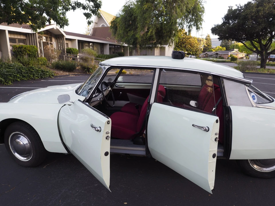 1964 Citroen DS19 - Image 10 of 31