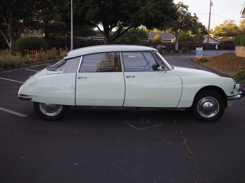 1964 Citroen DS19 - Image 2 of 31