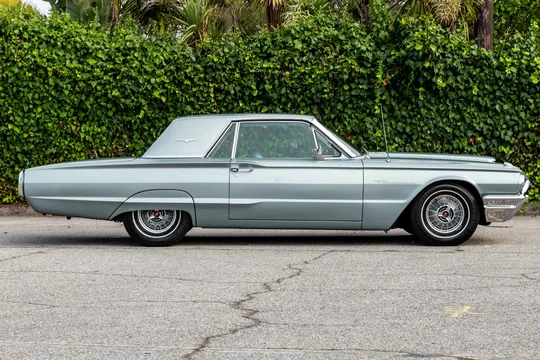 1964 Ford Thunderbird 3rd Gen - Image 4 of 31