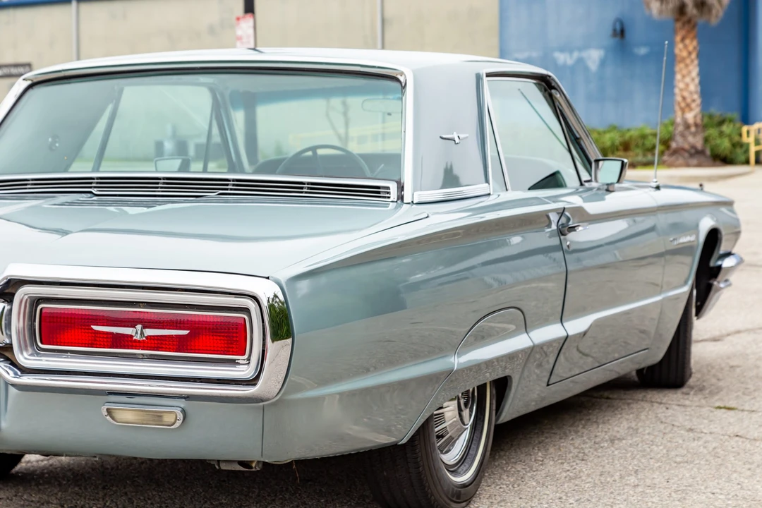 1964 Ford Thunderbird 3rd Gen - Image 16 of 31