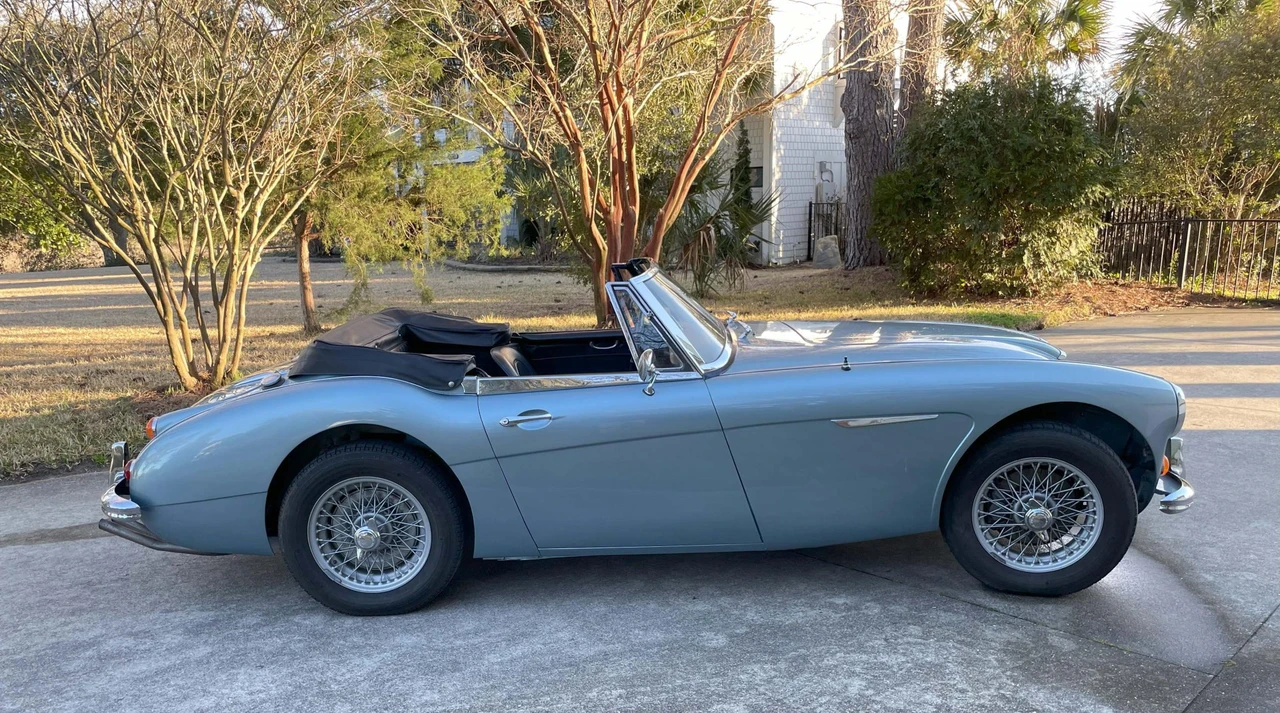 1965 Austin-Healey 3000 Mark III - Image 8 of 31