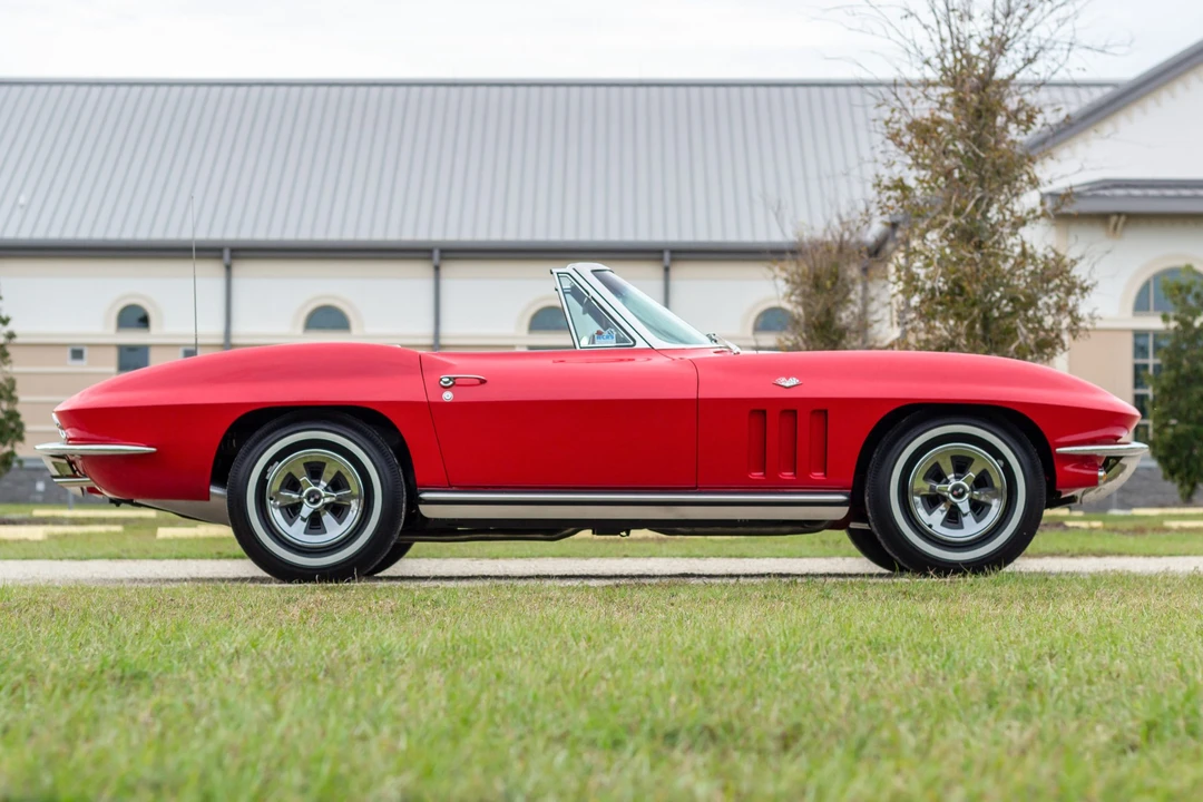 1965 Chevrolet Corvette C2 - Image 5 of 31