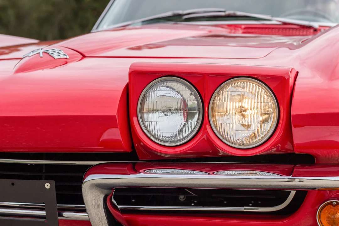 1965 Chevrolet Corvette C2 - Image 21 of 31