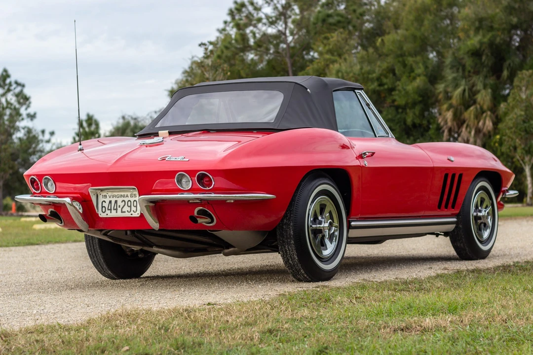 1965 Chevrolet Corvette C2 - Image 13 of 31